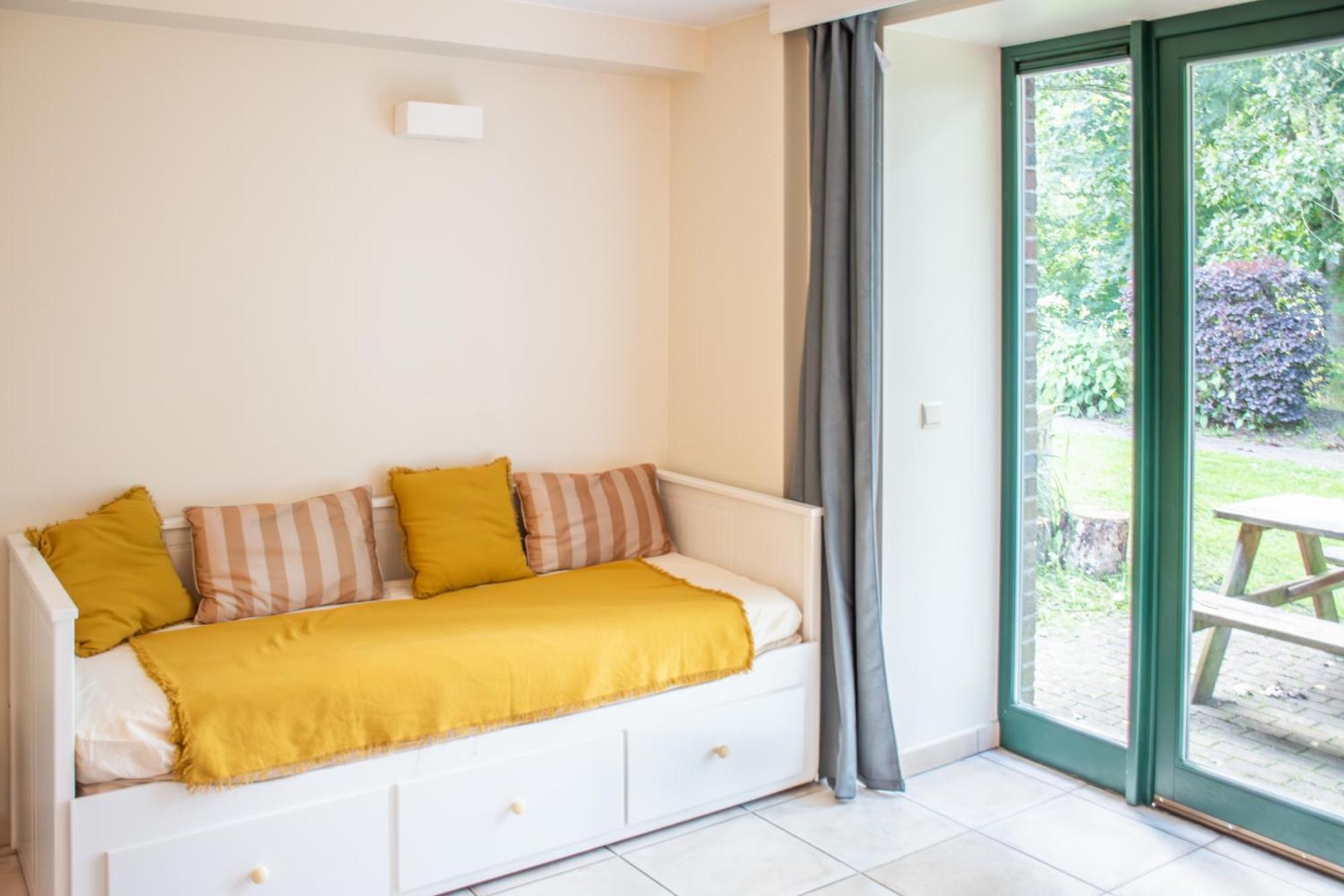 B&B La Ferme De L'Hoste Вавр Экстерьер фото